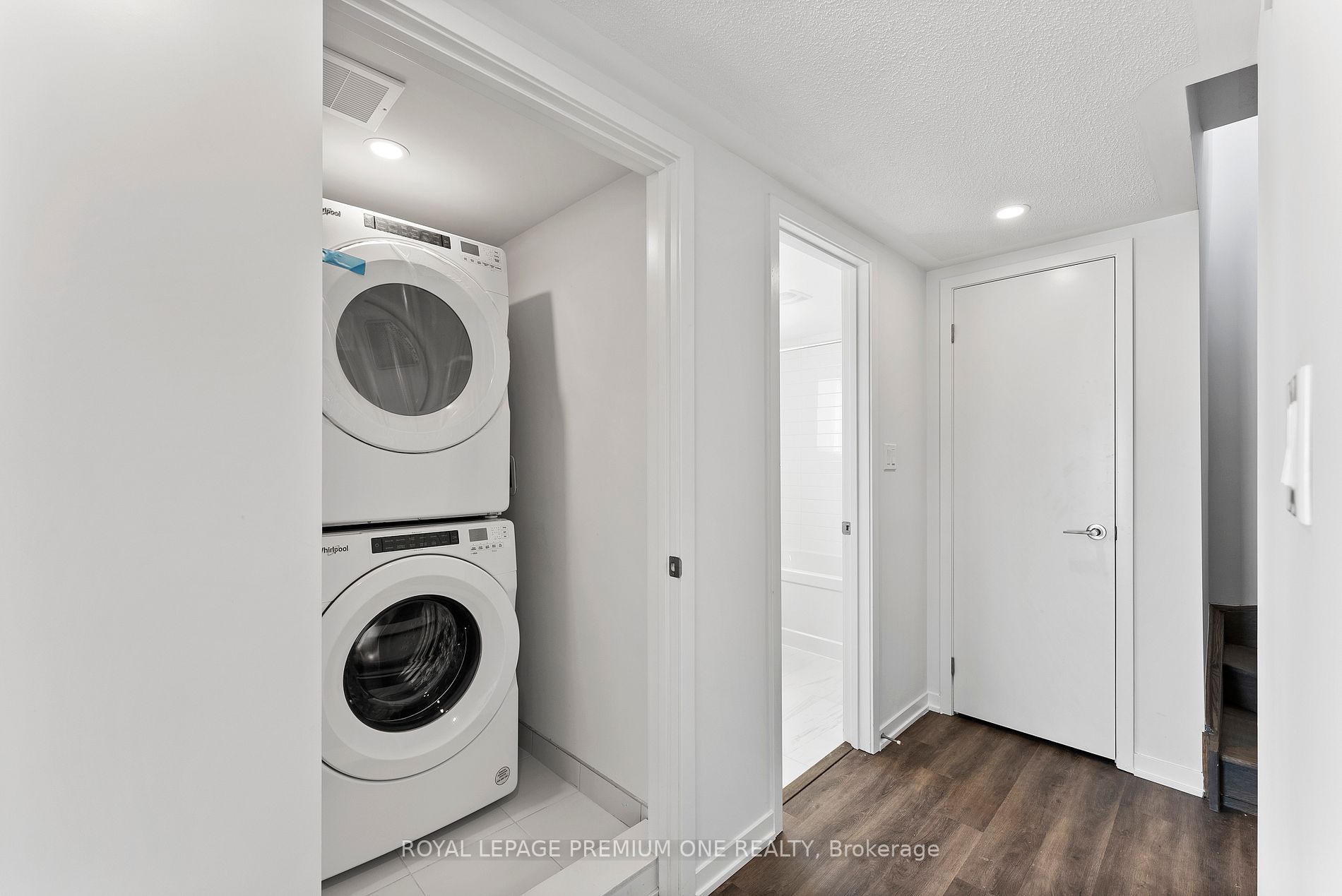 10 Lloyd Janes Lane, #193