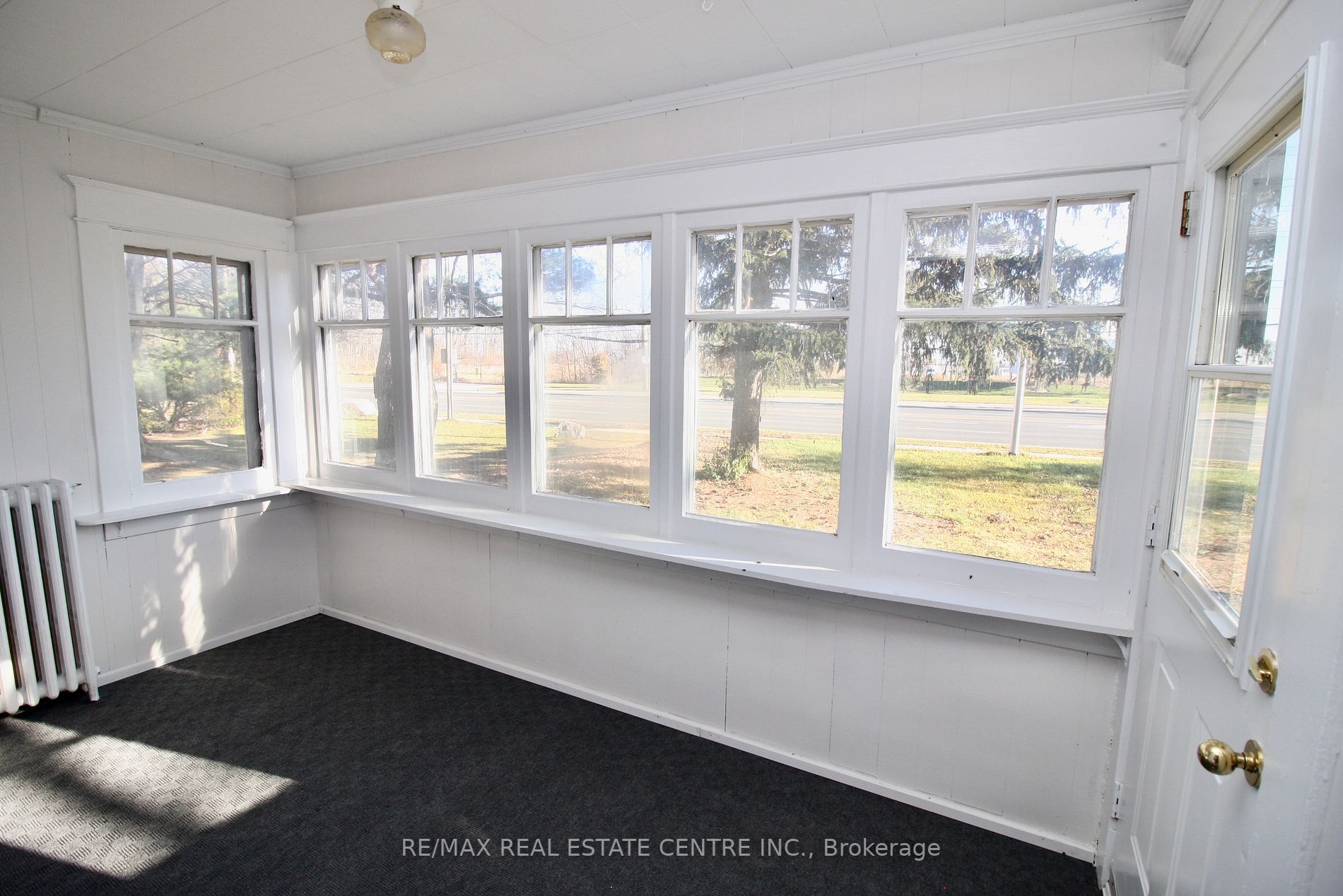 12039 Steeles Ave