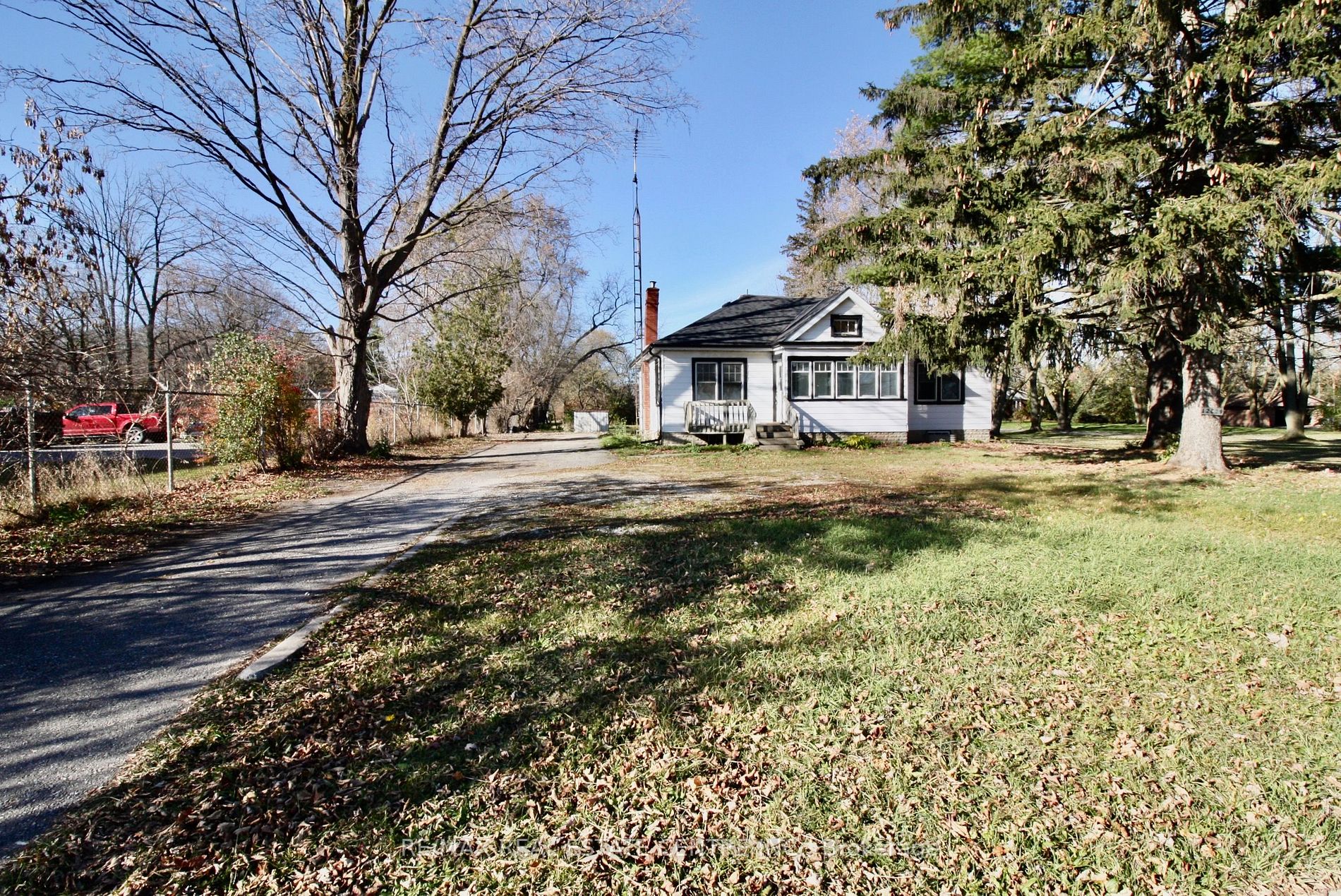 12039 Steeles Ave