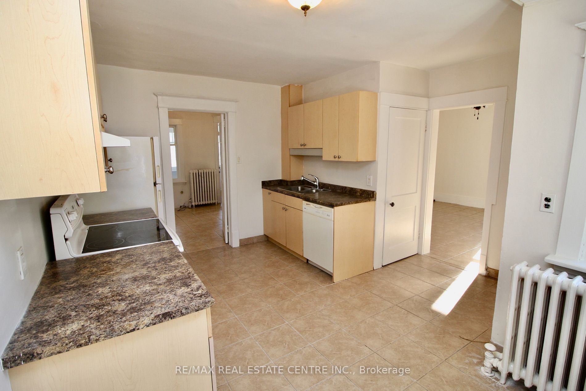 12039 Steeles Ave
