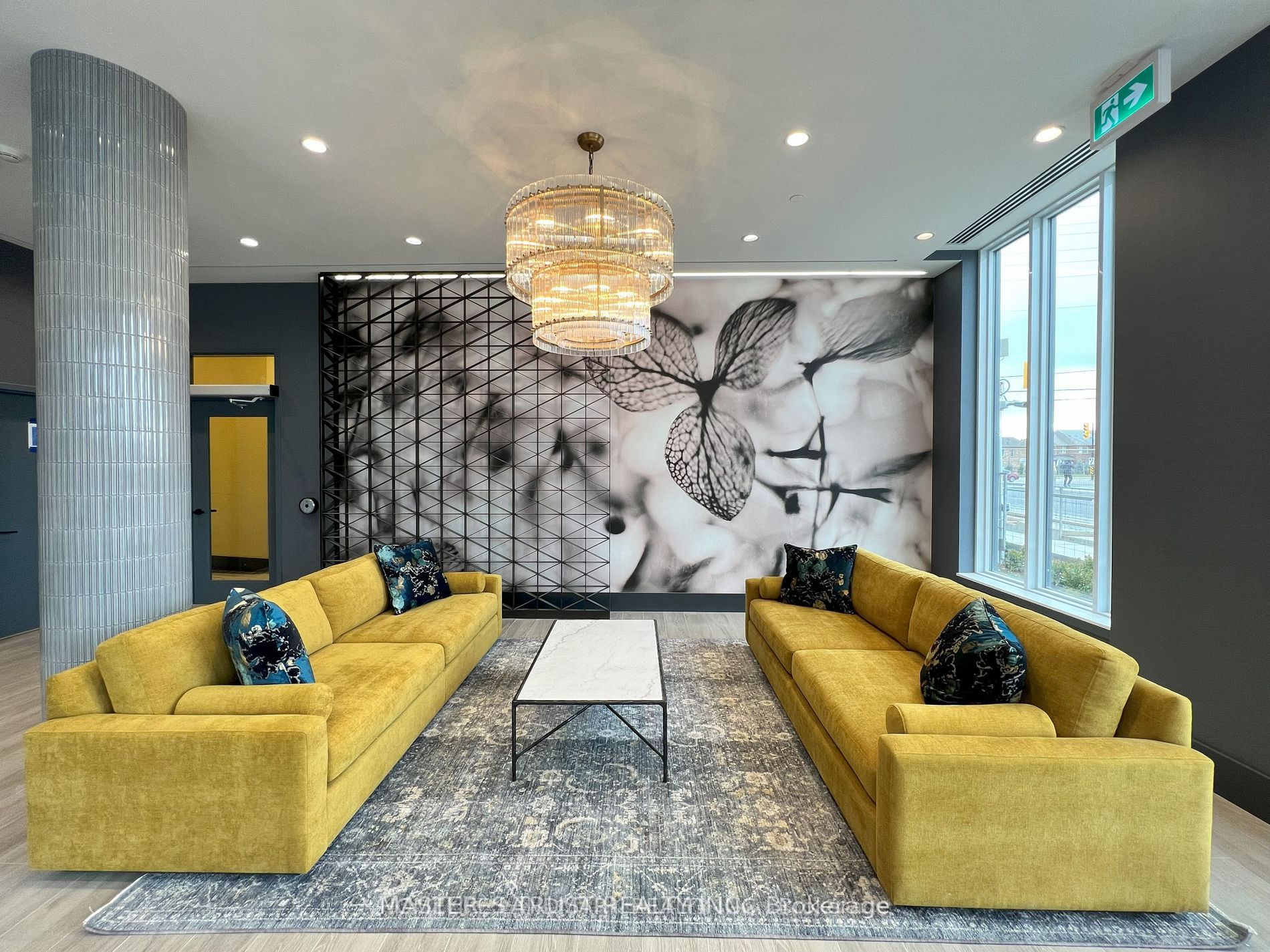 10 Lagerfeld Dr, #413