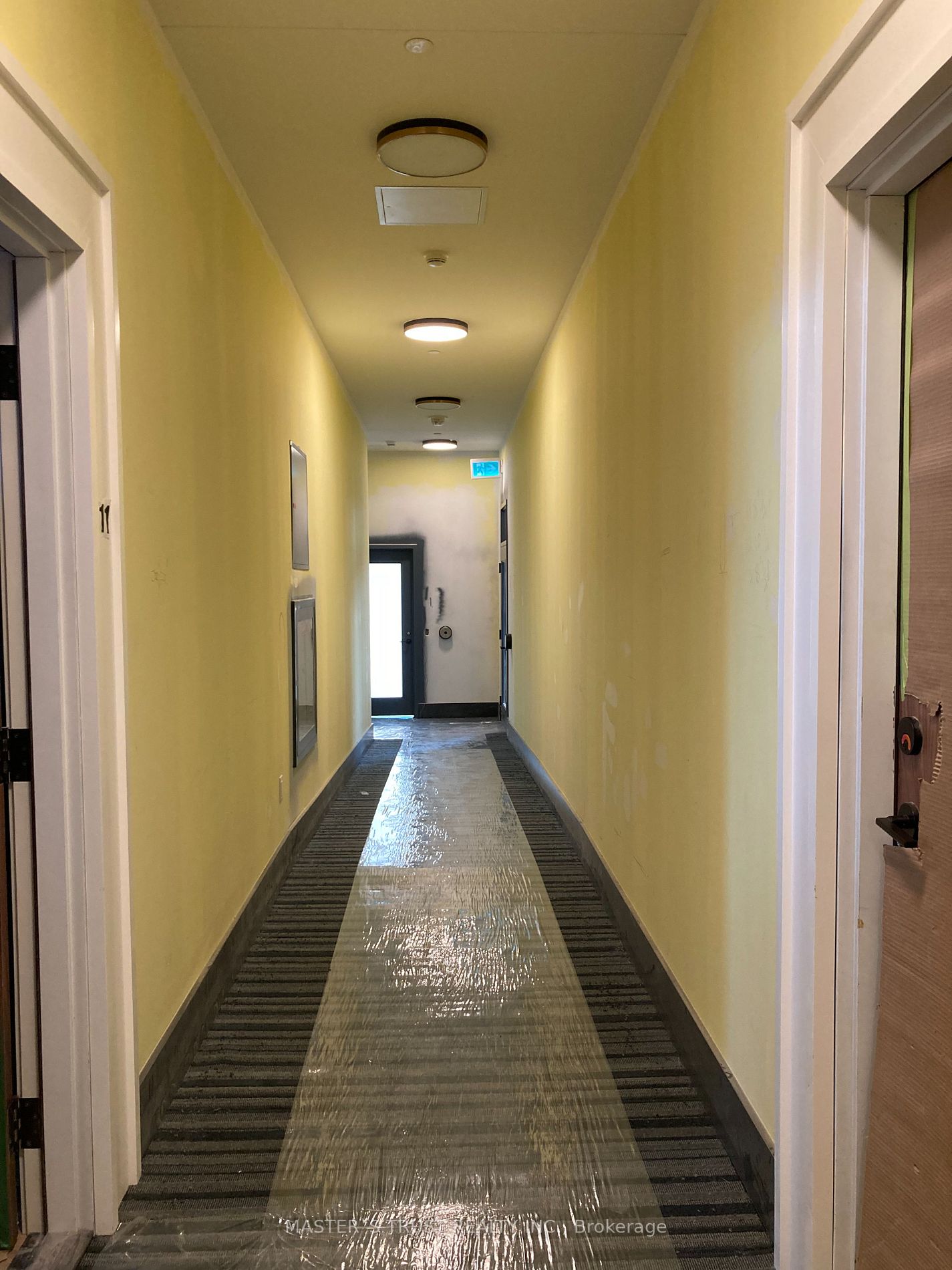 10 Lagerfeld Dr, #413