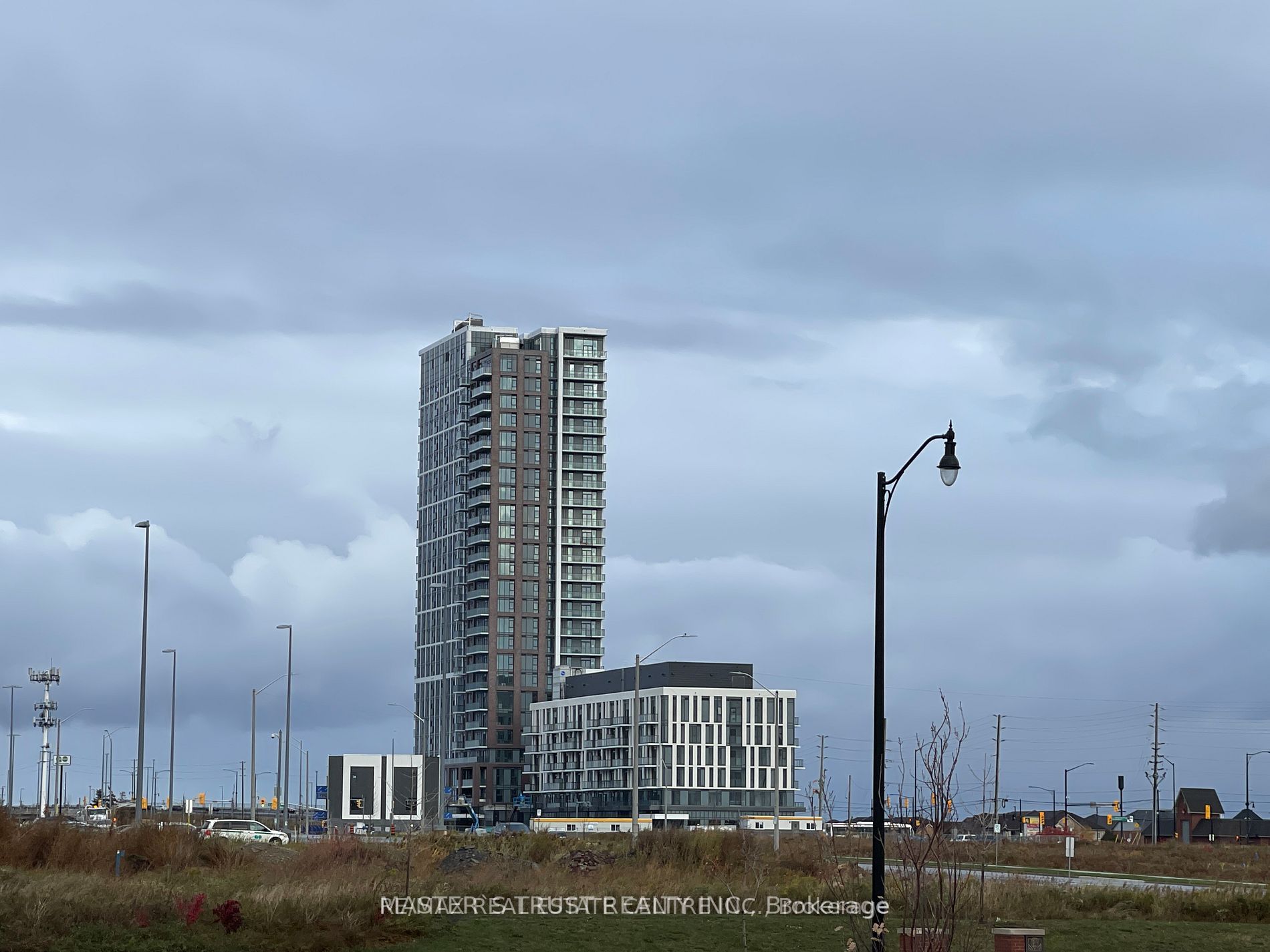 10 Lagerfeld Dr, #413