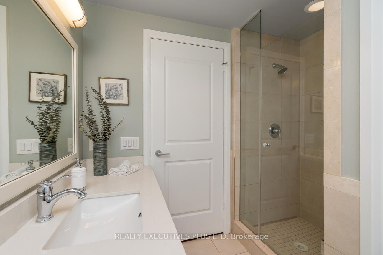 1055 Southdown Rd, #1207