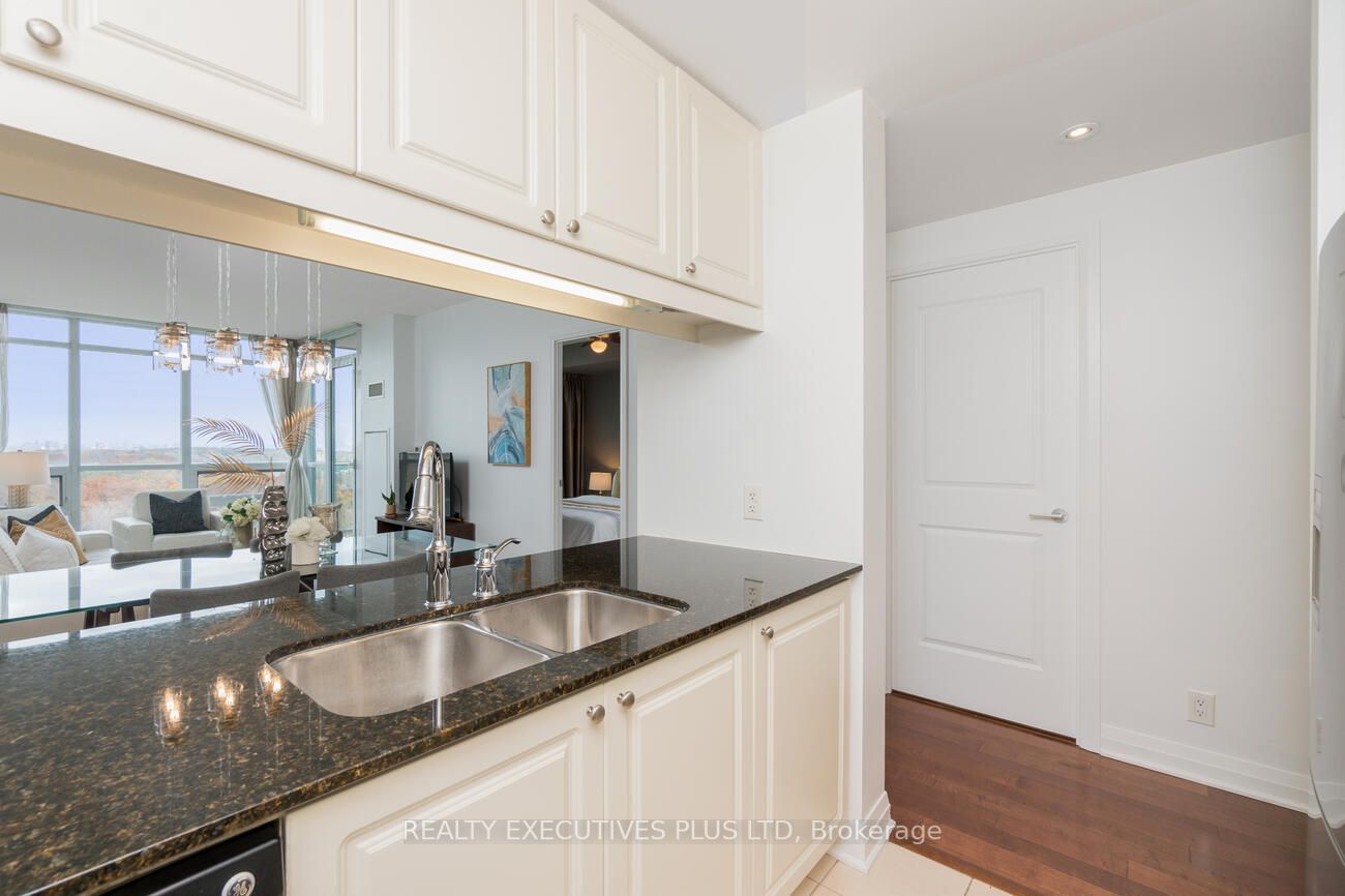 1055 Southdown Rd, #1207
