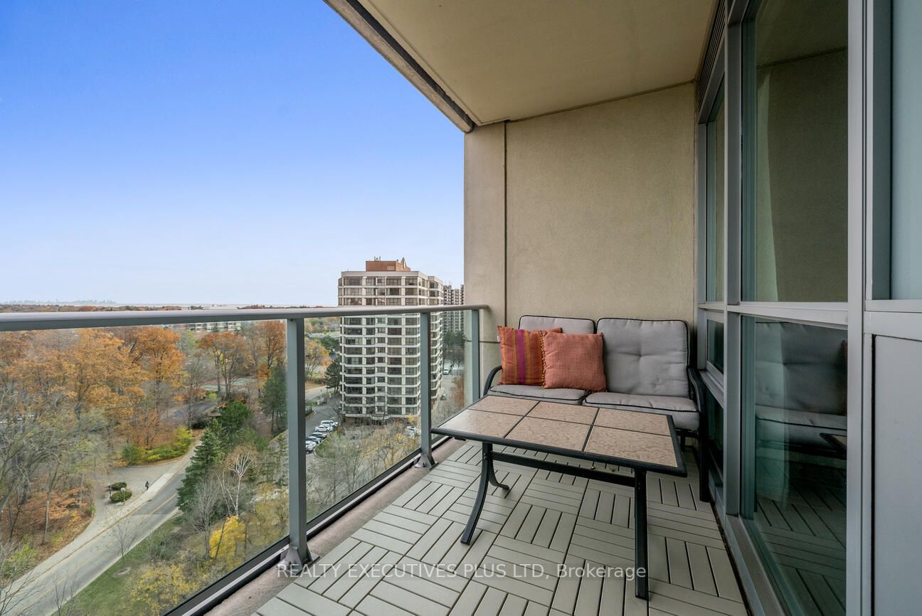 1055 Southdown Rd, #1207