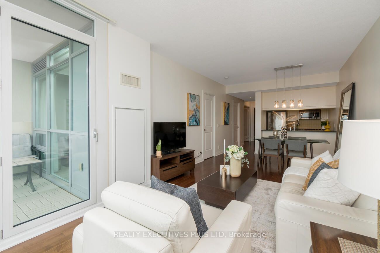1055 Southdown Rd, #1207