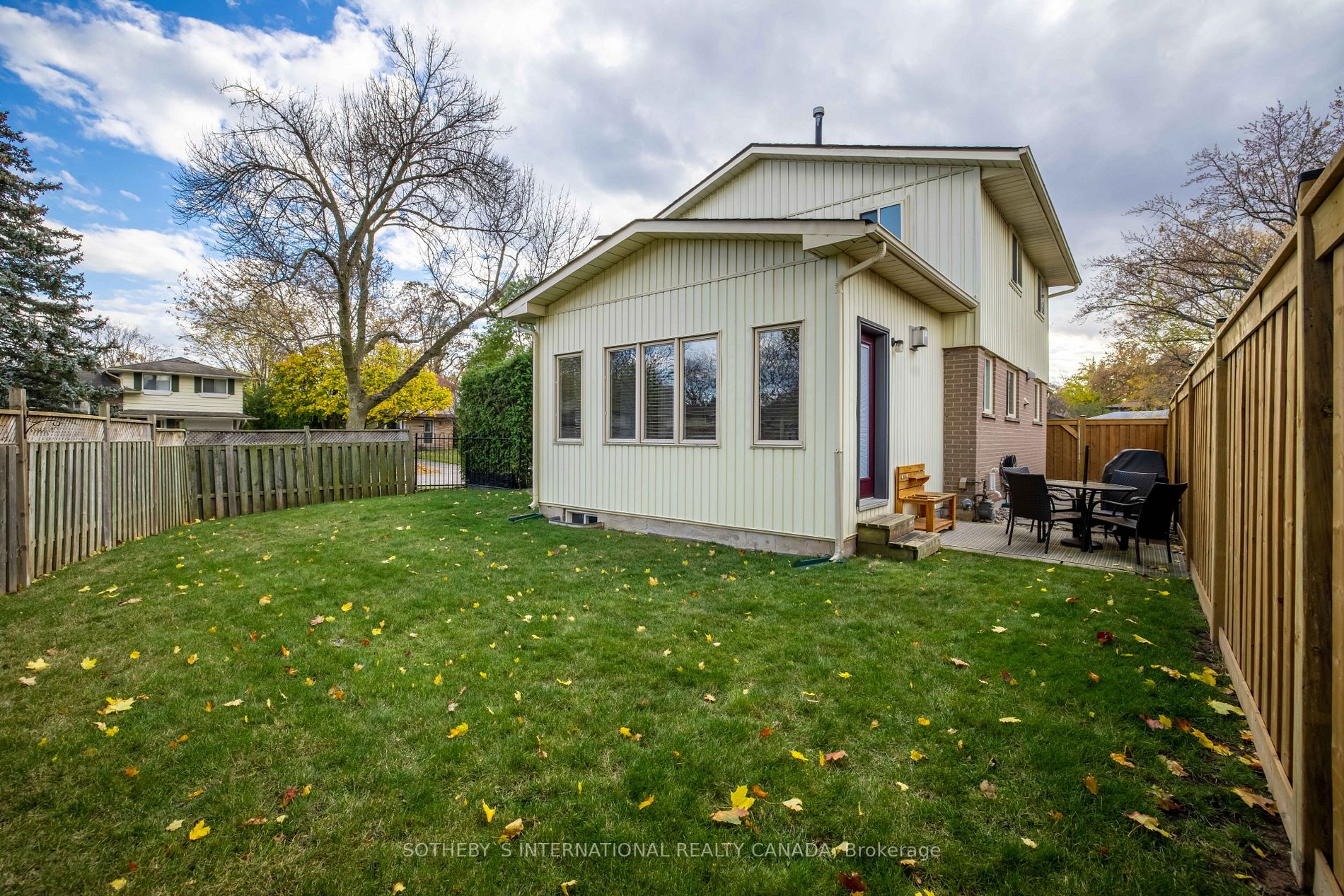 1215 Owen Crt