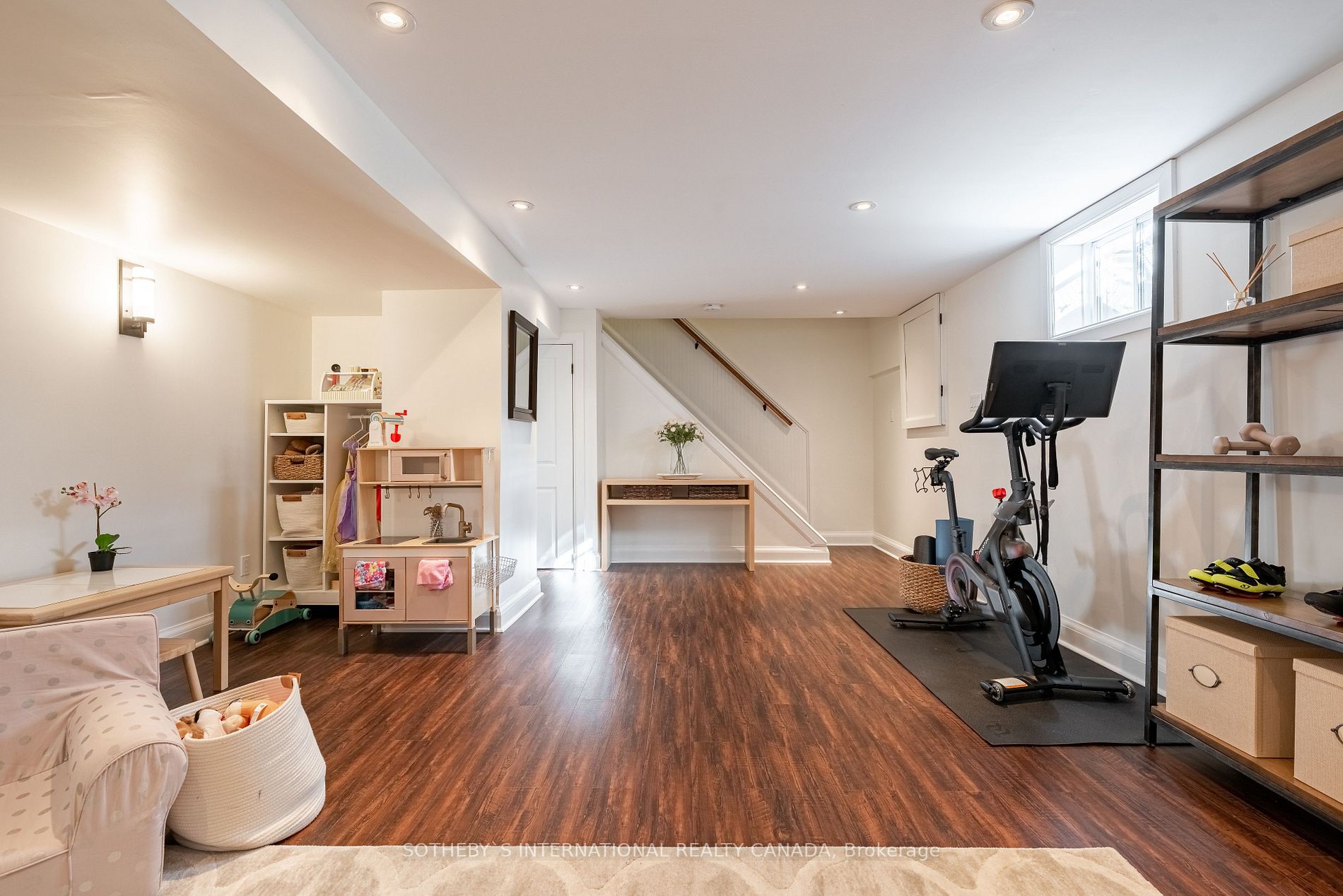 1215 Owen Crt