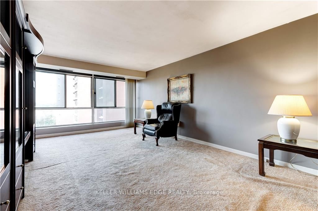 1400 Dixie Rd, #908
