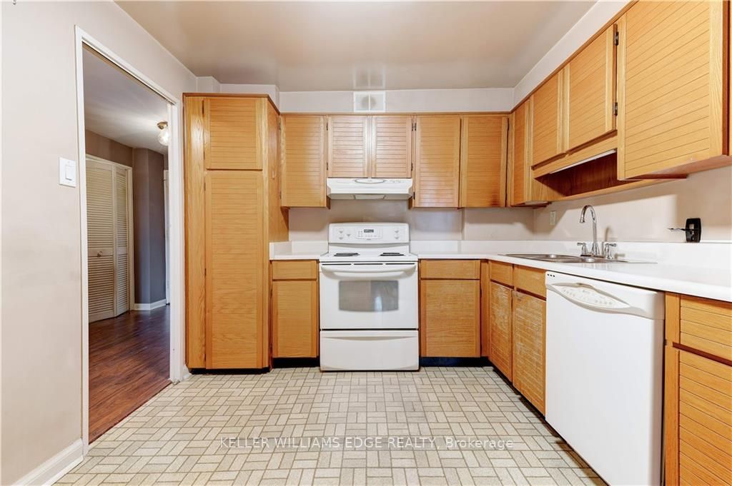 1400 Dixie Rd, #908