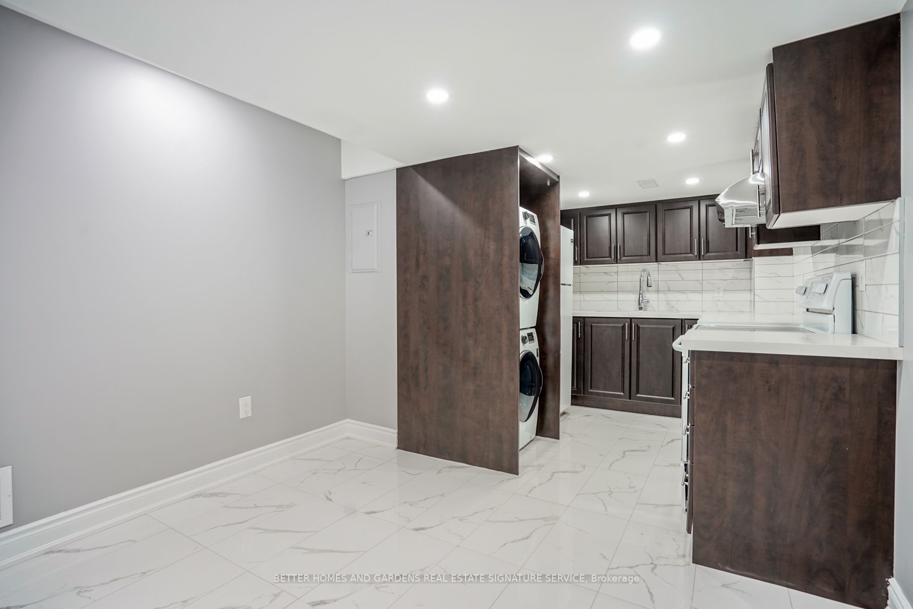 27 Braddock Dr