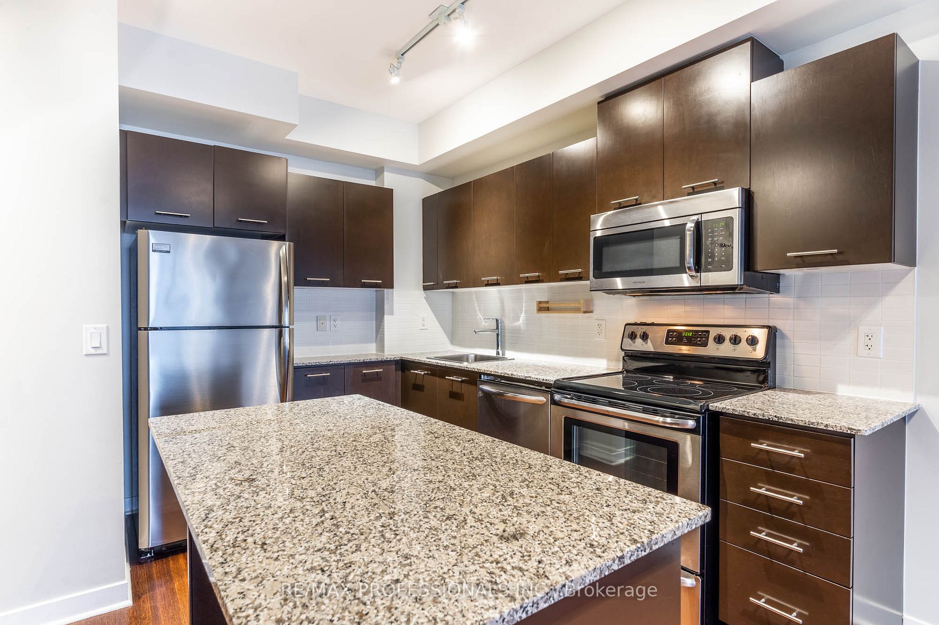 360 Square One Dr, #2607