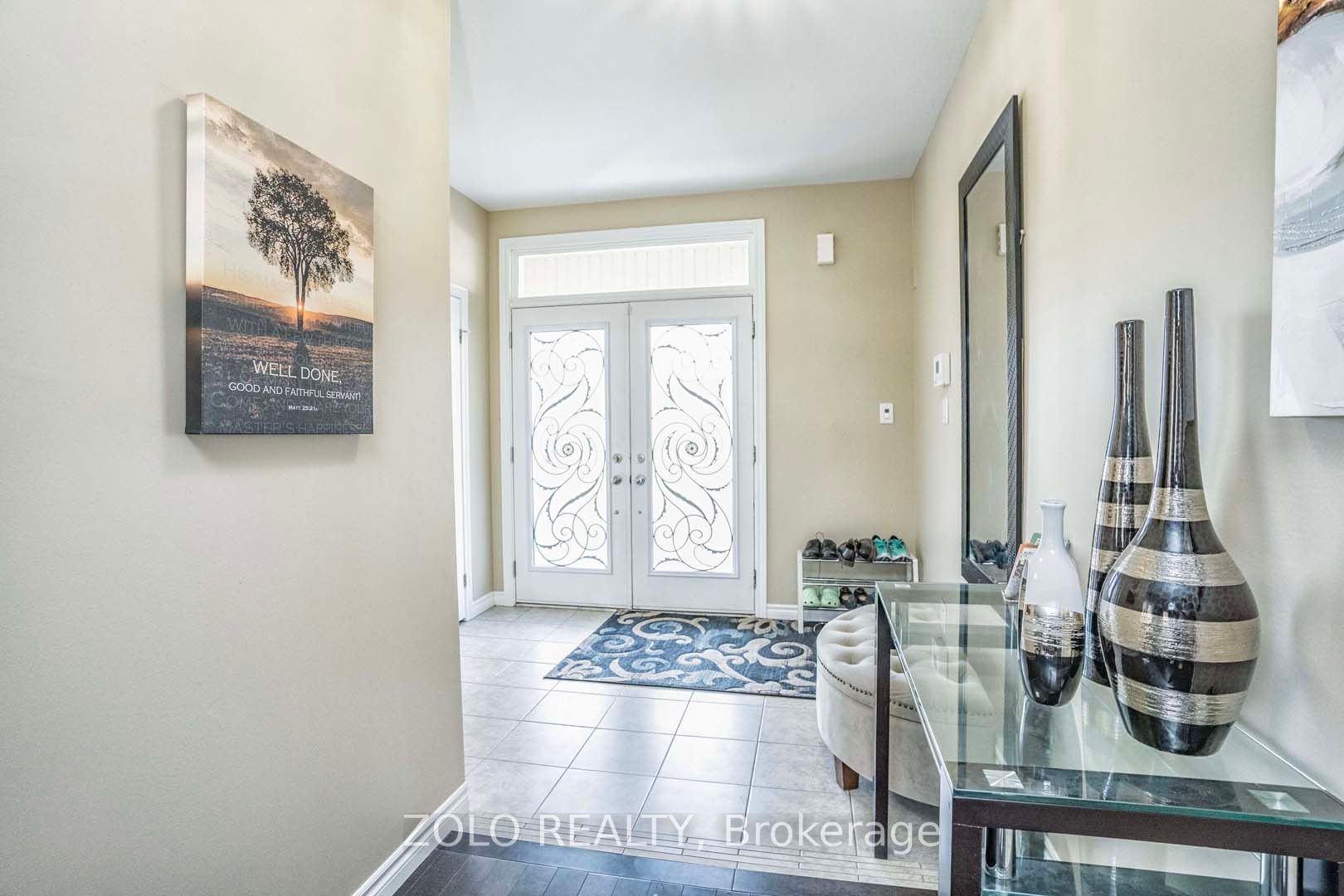 55 Monkton Circ