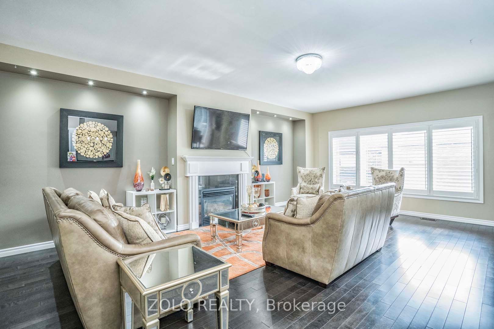 55 Monkton Circ