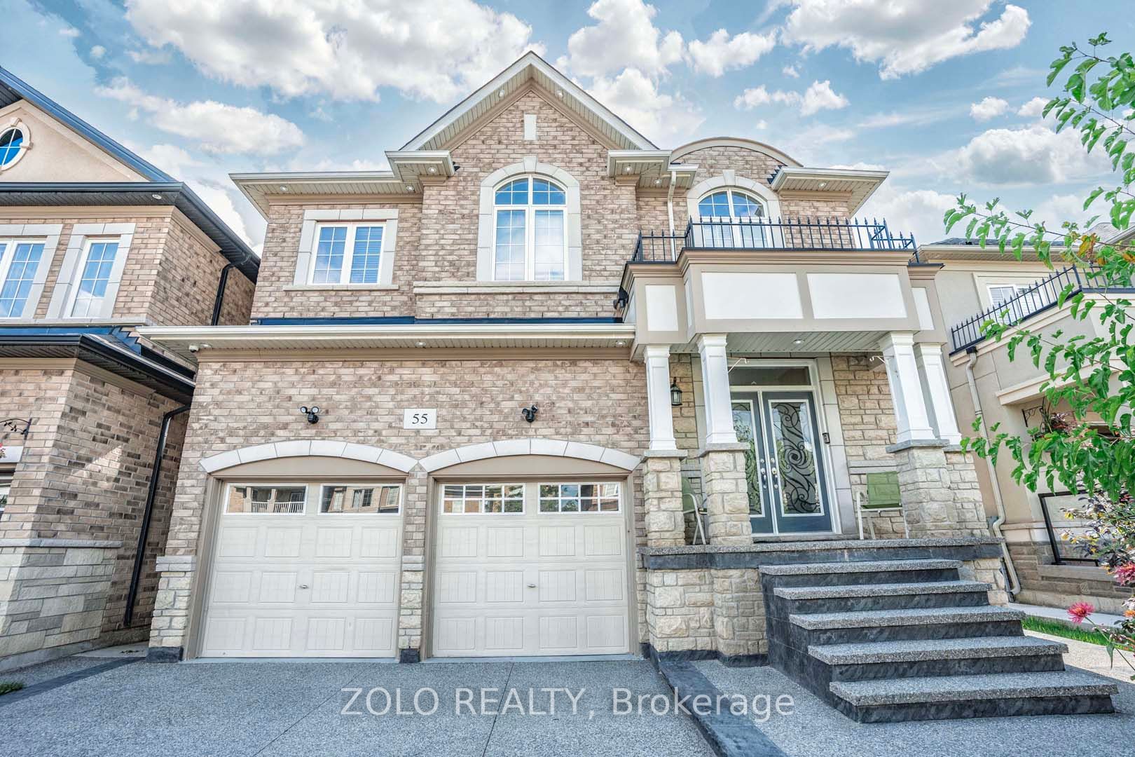 55 Monkton Circ