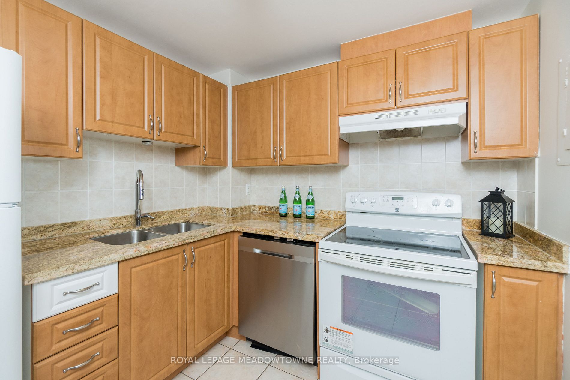 6720 Glen Erin Dr, #610