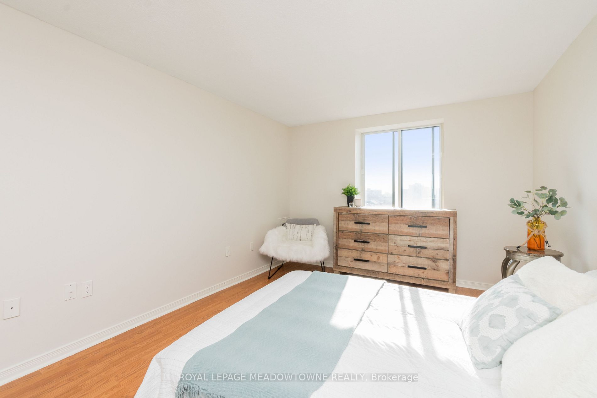 6720 Glen Erin Dr, #610