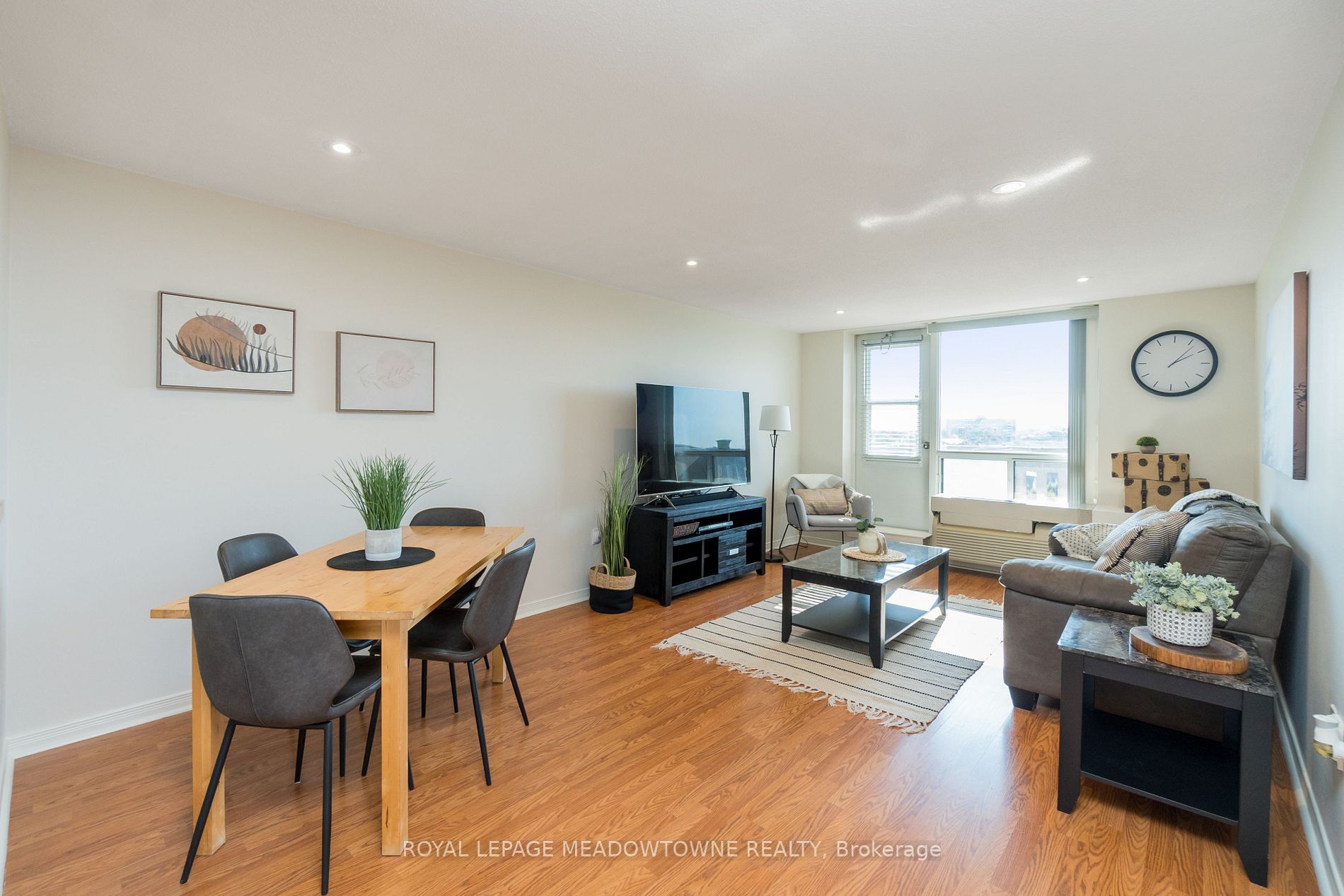 6720 Glen Erin Dr, #610