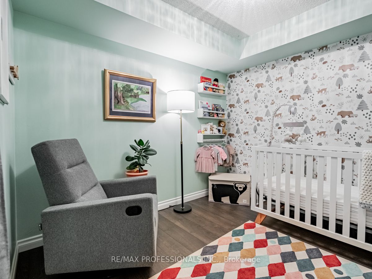 190 Manitoba St, #311