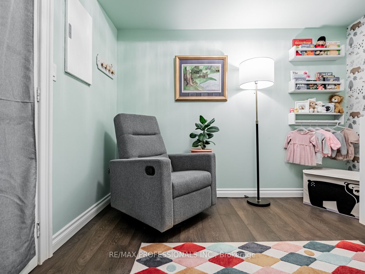 190 Manitoba St, #311
