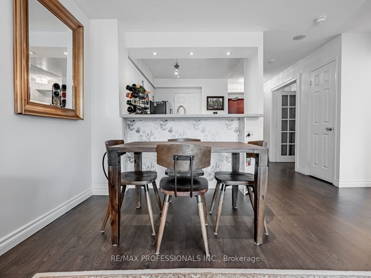 190 Manitoba St, #311