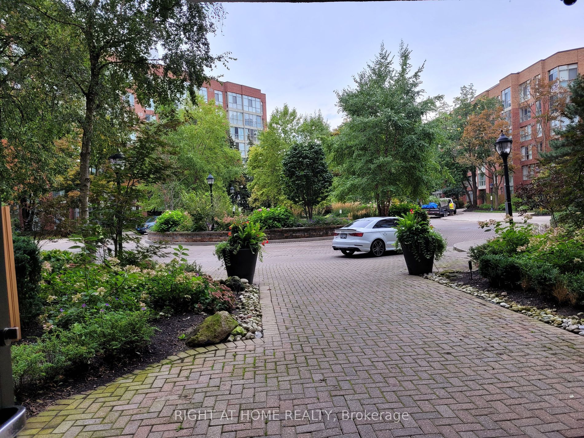 22 Southport St, #332