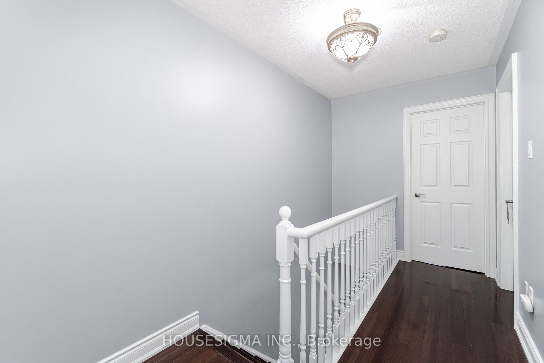 5910 Greensboro Dr, #125