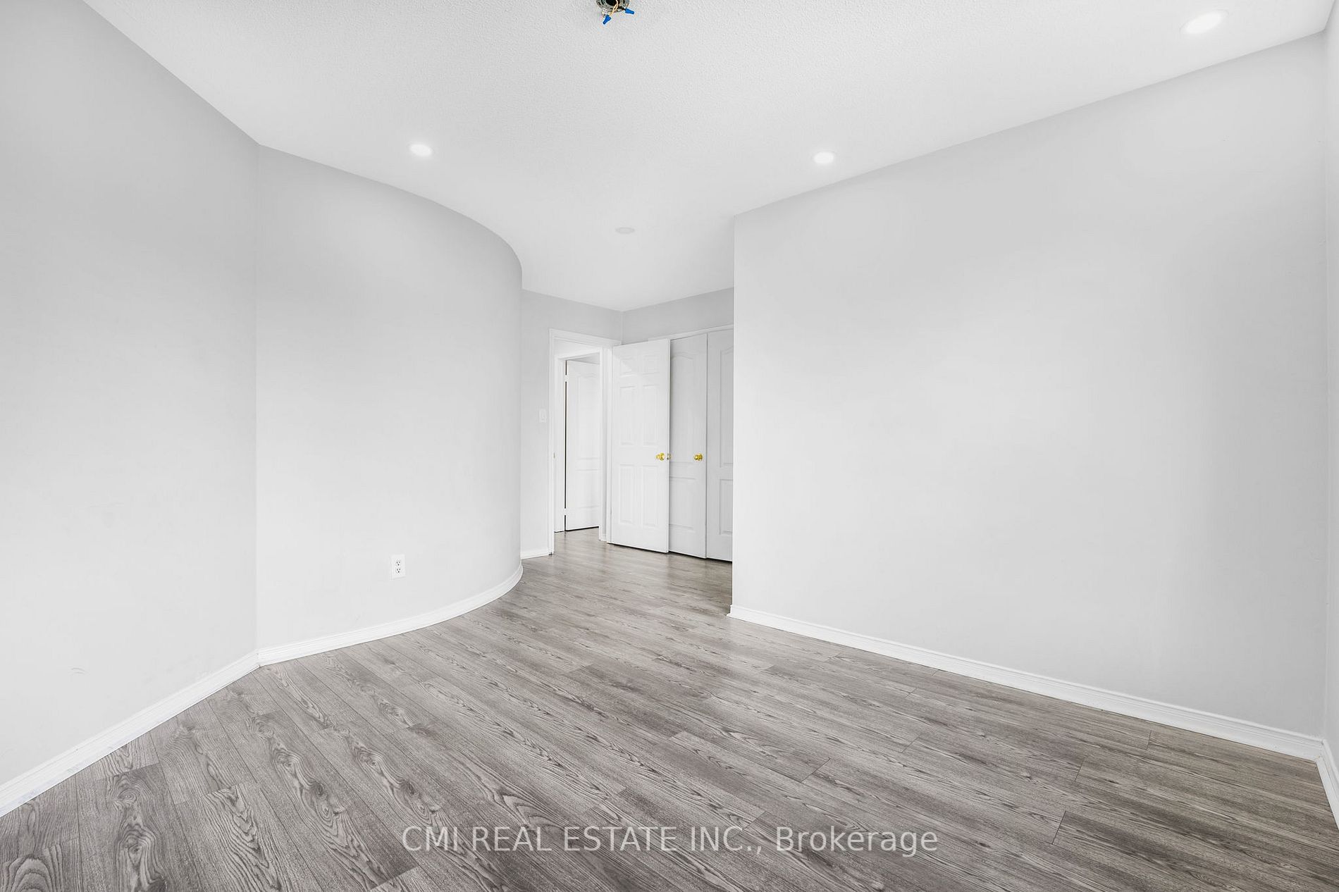 11 Grovewood Dr