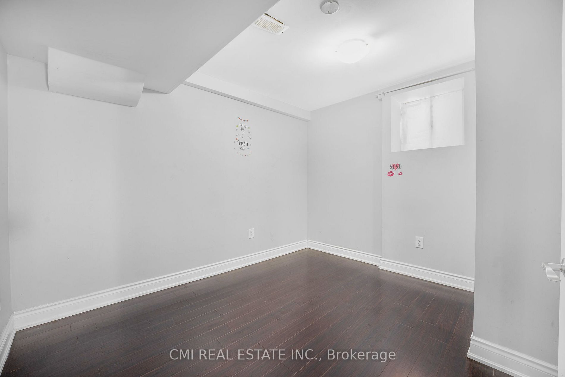 11 Grovewood Dr