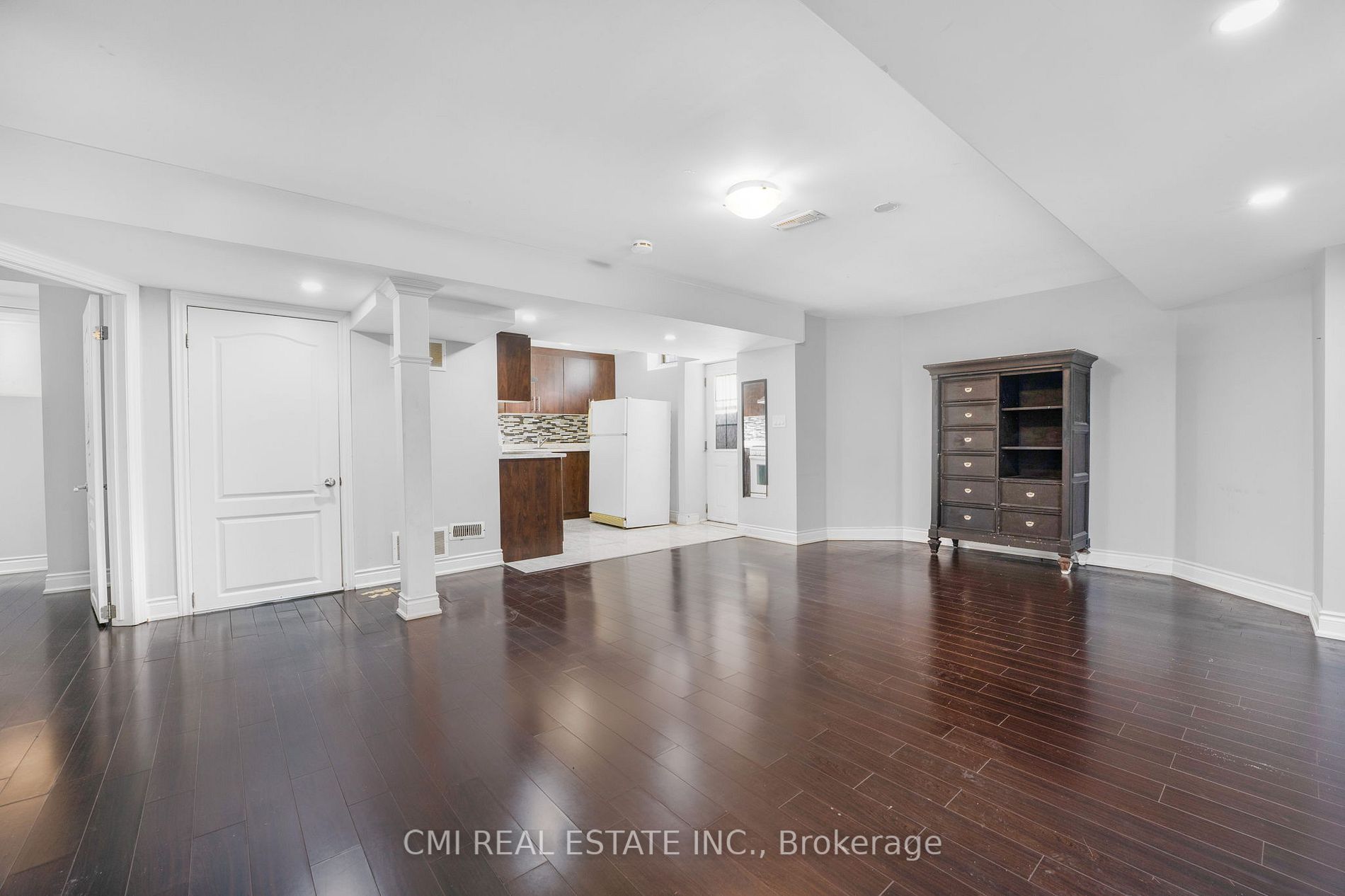 11 Grovewood Dr