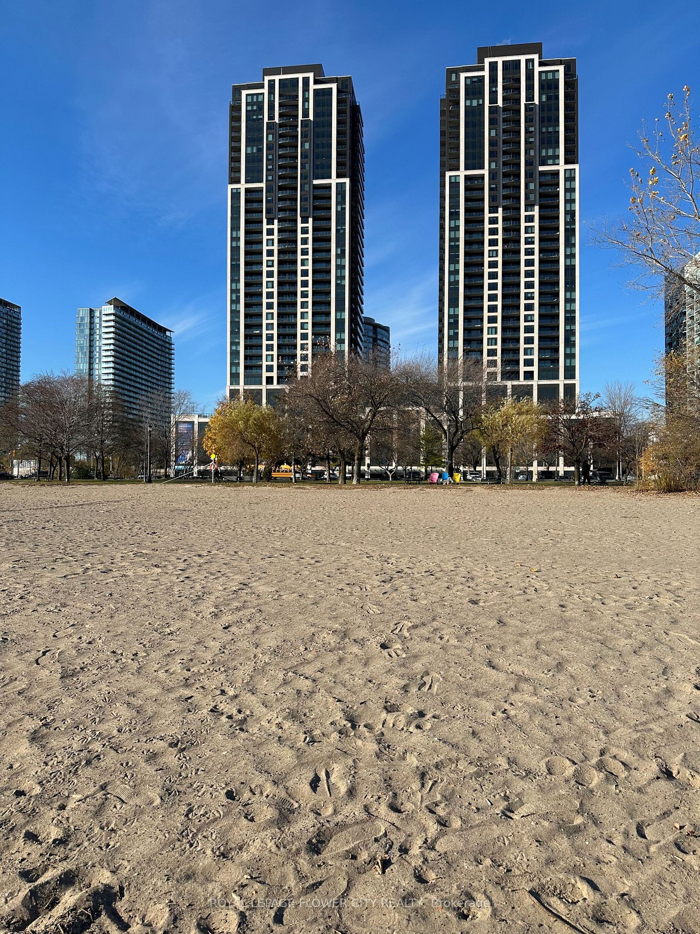 1928 Lakeshore Blvd, #1902