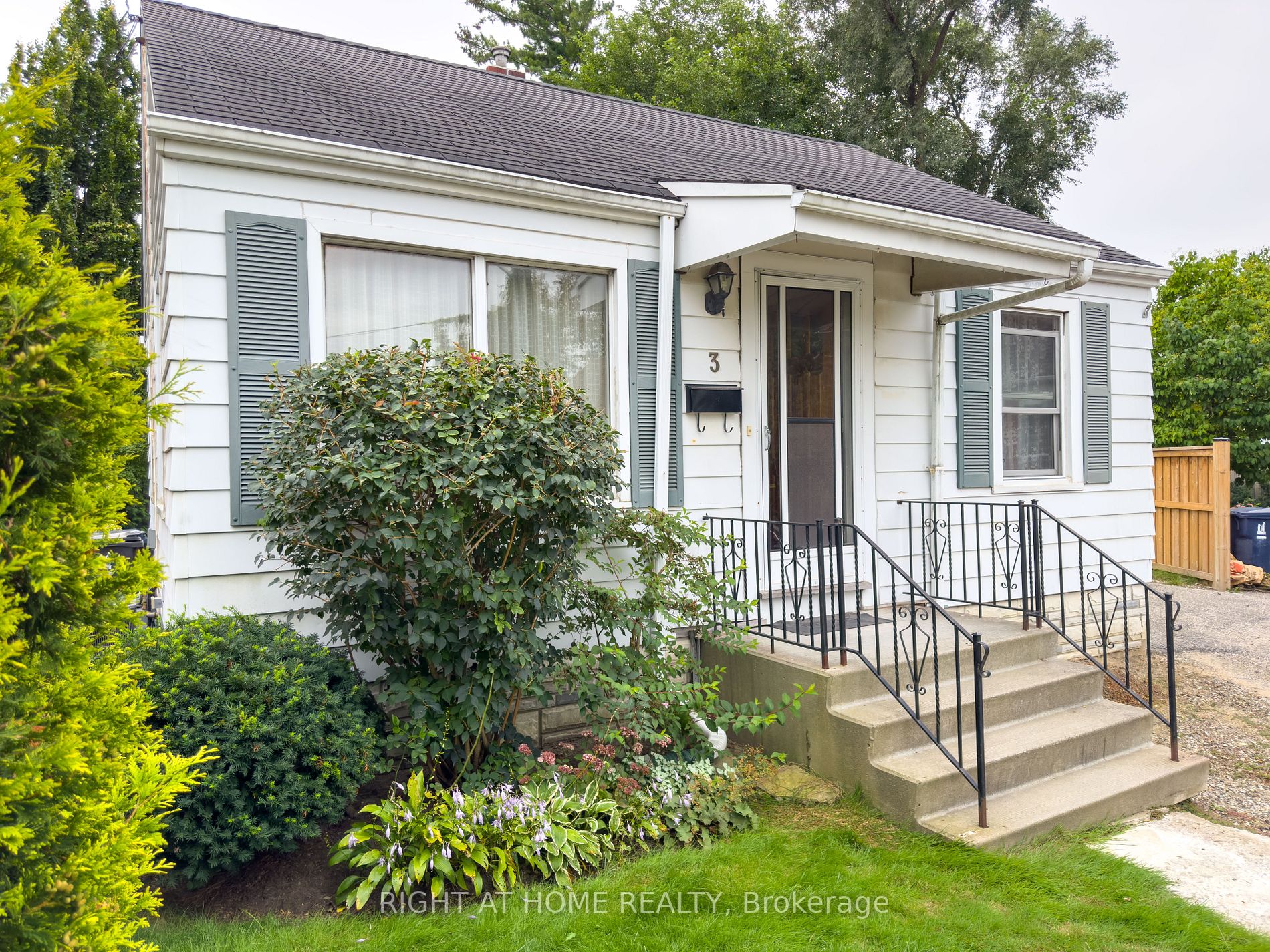 3 Mccallum Crt