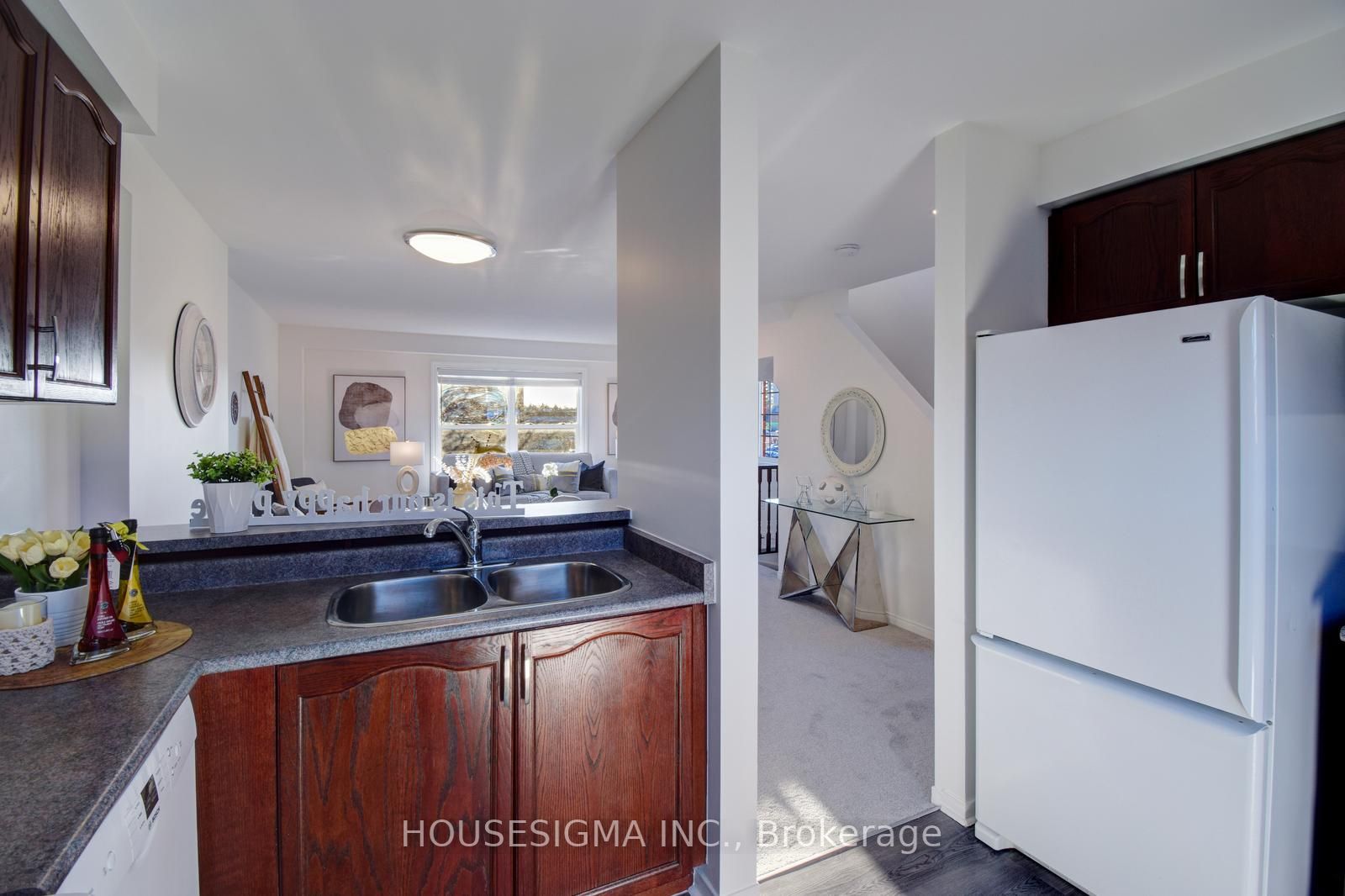 6860 Meadowvale Town Cent Circ, #9