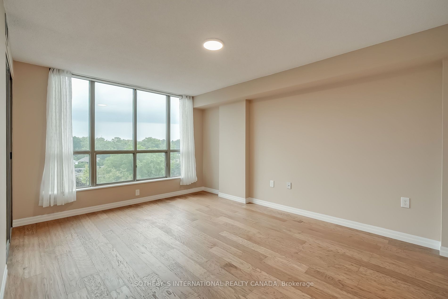 1110 Walden Circ, #507