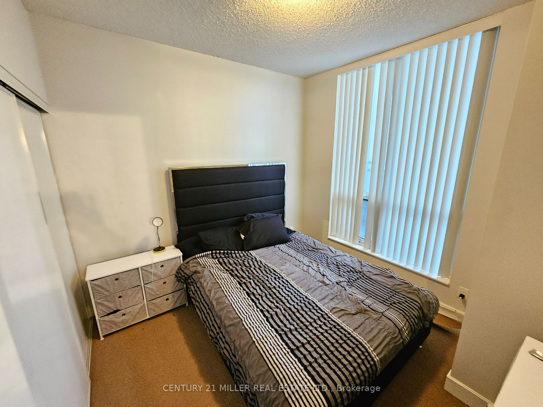 6 Eva Rd, #111
