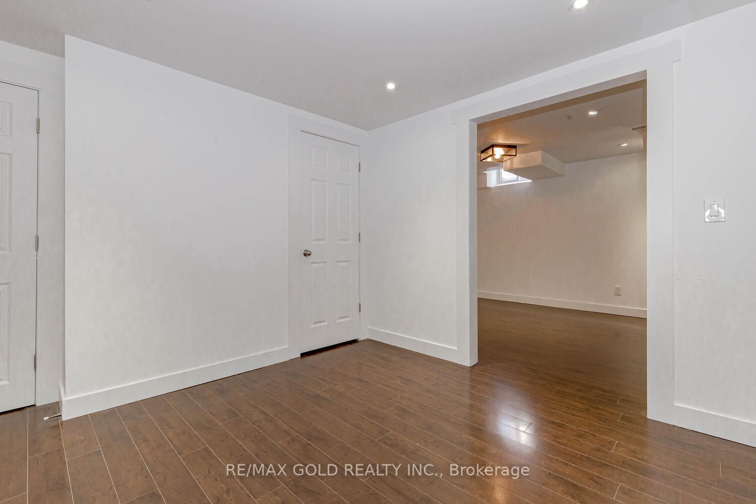 920 Ledbury Cres