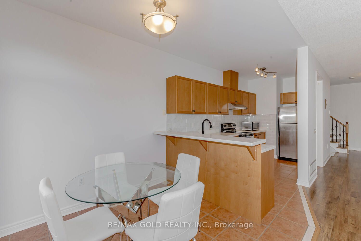 920 Ledbury Cres