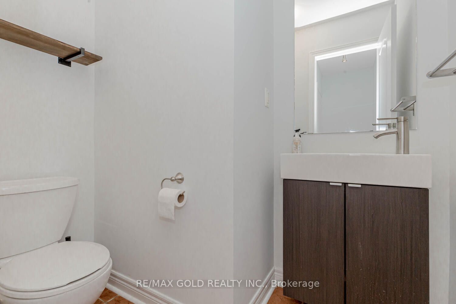 920 Ledbury Cres