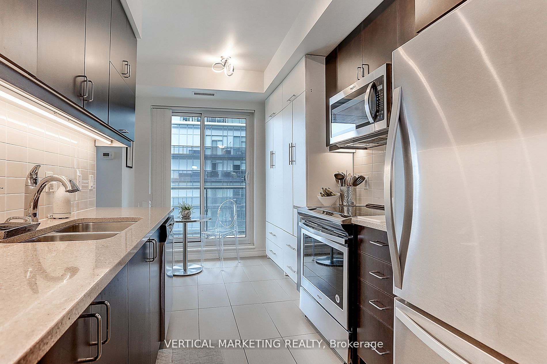 39 Annie Craig Dr, #1416
