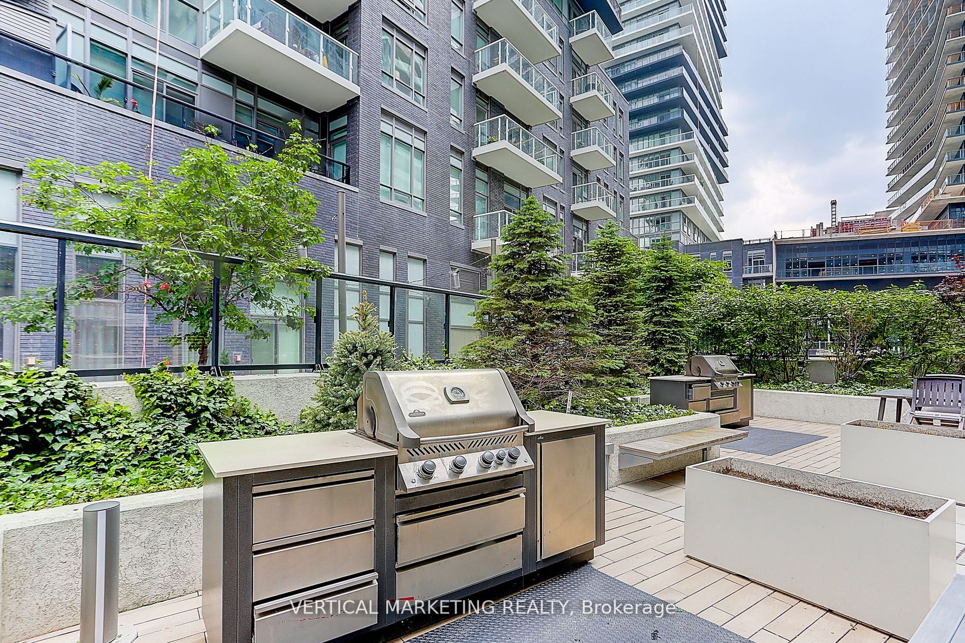 39 Annie Craig Dr, #1416
