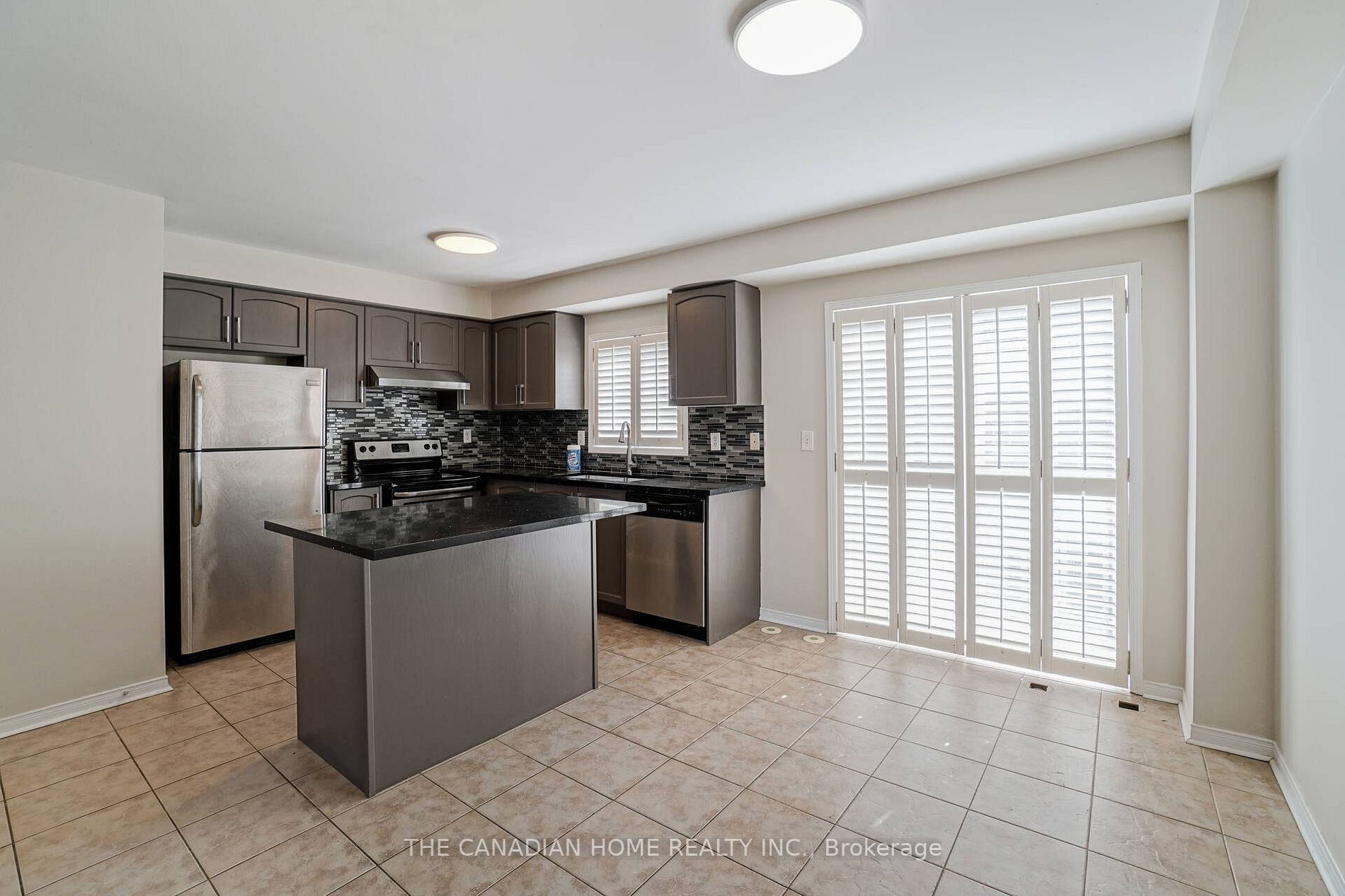 2439 Adamvale Cres