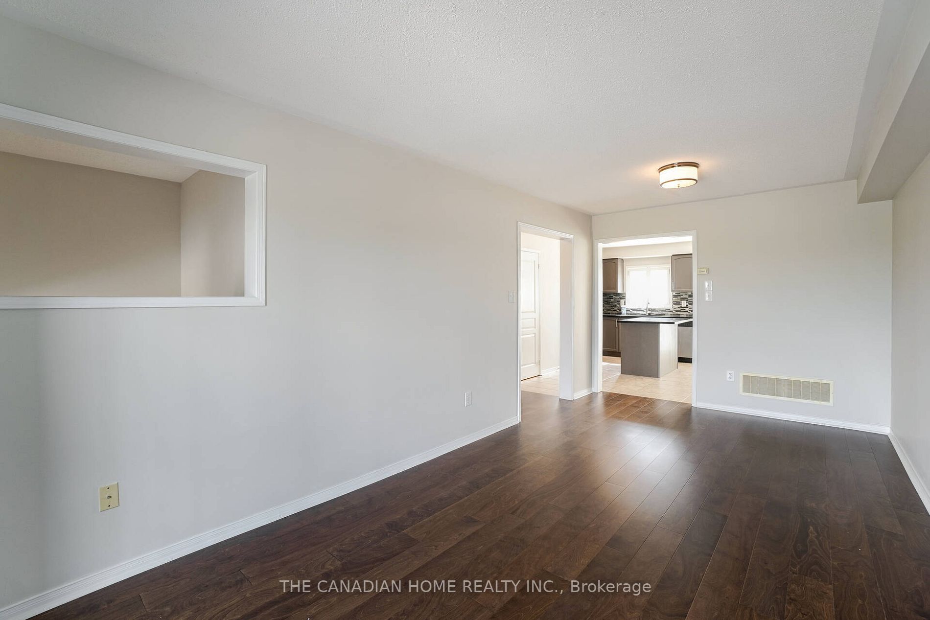 2439 Adamvale Cres