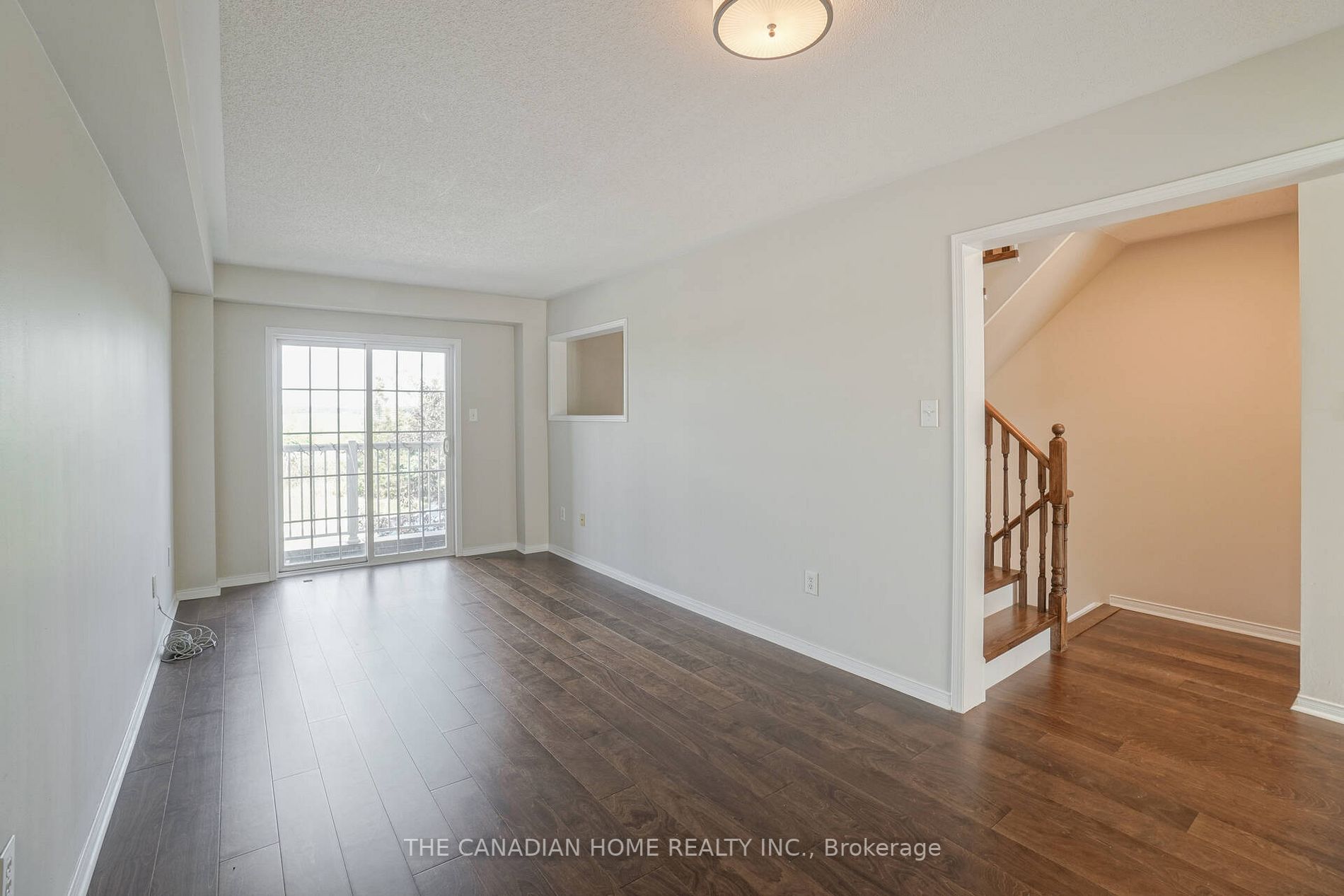 2439 Adamvale Cres