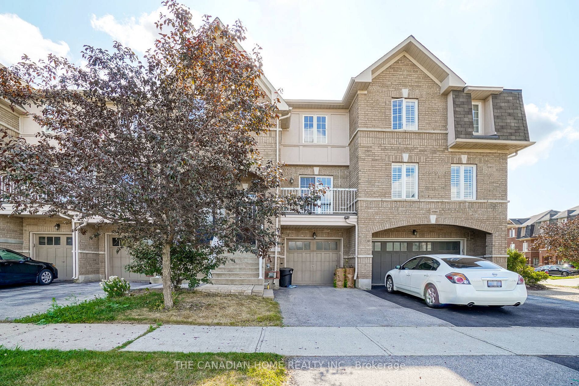 2439 Adamvale Cres