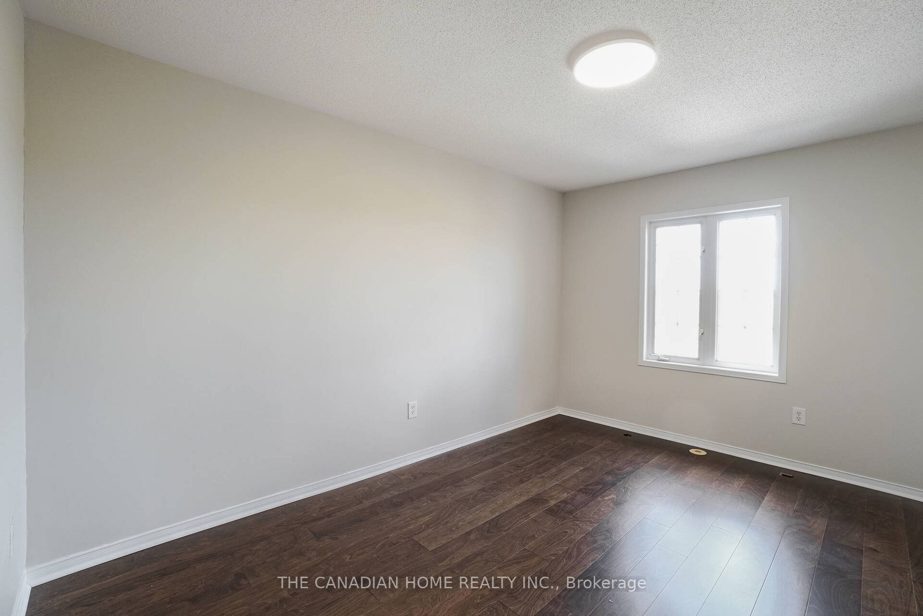 2439 Adamvale Cres