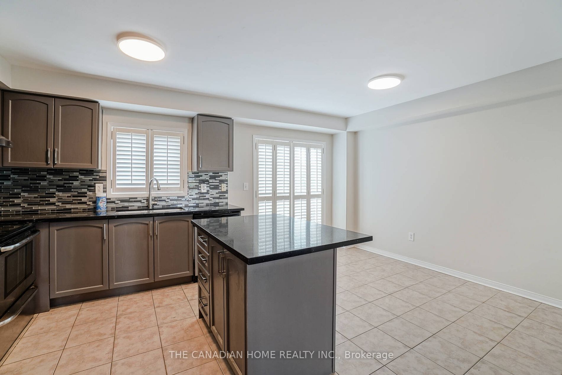 2439 Adamvale Cres