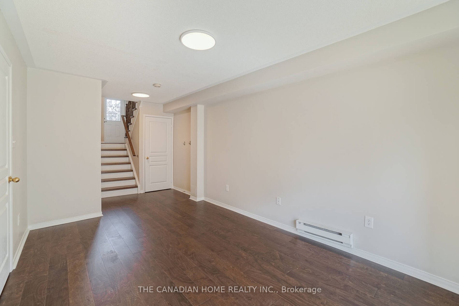 2439 Adamvale Cres