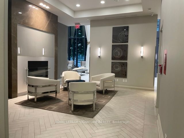 59 Annie Craig Dr, #2105