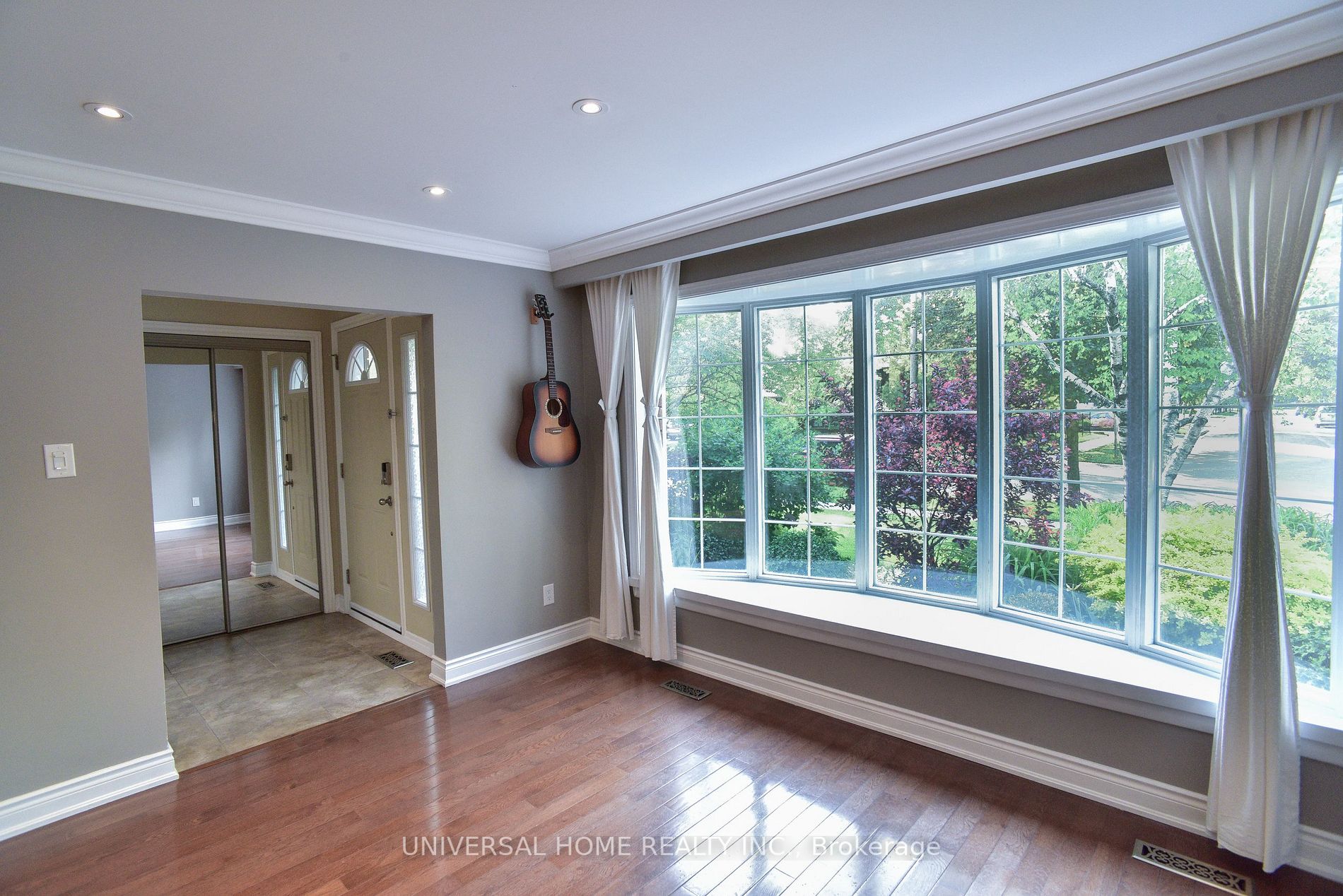 2068 Waycross Cres